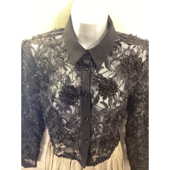 CHOKLATE Paris NWOT Black Lace Semi Sheer Rosettes Crop Shirt Evening Top M Sexy - Picture 1 of 10